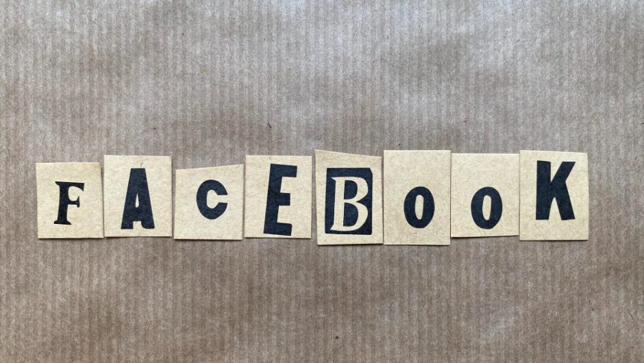 Descrieri pentru FB: texte care să te facă remarcat