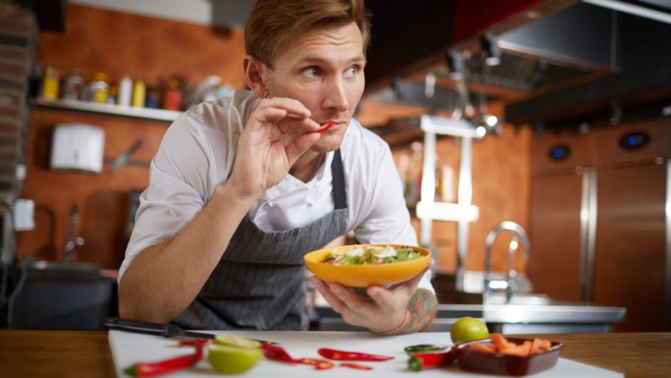 Cum să înveți să gătești preparate gourmet ca un profesionist