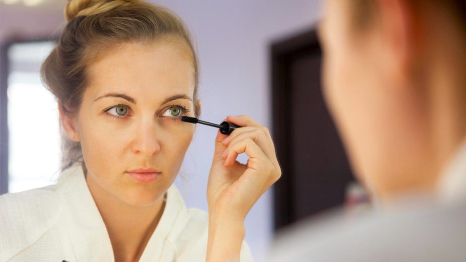 Cele mai bune sfaturi pentru aplicarea eyeliner-ului gel