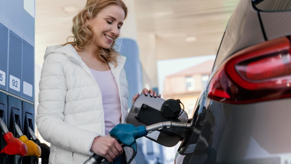 Cum influențează greutatea mașinii consumul de combustibil