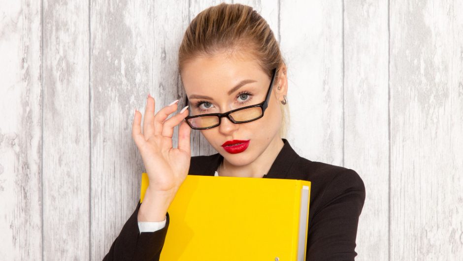 Idei de lookuri simple pentru birou