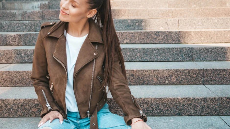 Jacheta bomber: Variante de styling pentru un look feminin